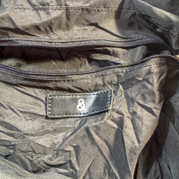 Trending Black Puffer Quilted Nylon Tote Bag - Picture 2 of 6